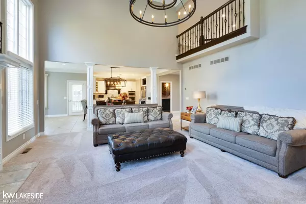 Shelby Twp, MI 48316,2527 Parkway Court