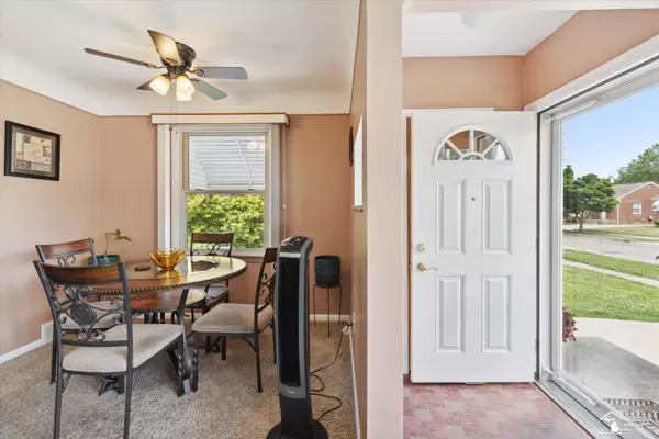 Lincoln Park, MI 48146,1621 EMMONS Avenue