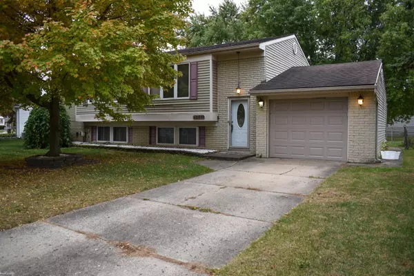 42811 Wilmington, Sterling Heights, MI 48313