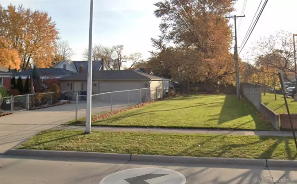 24440 Greater Mack Avenue, MI 48080