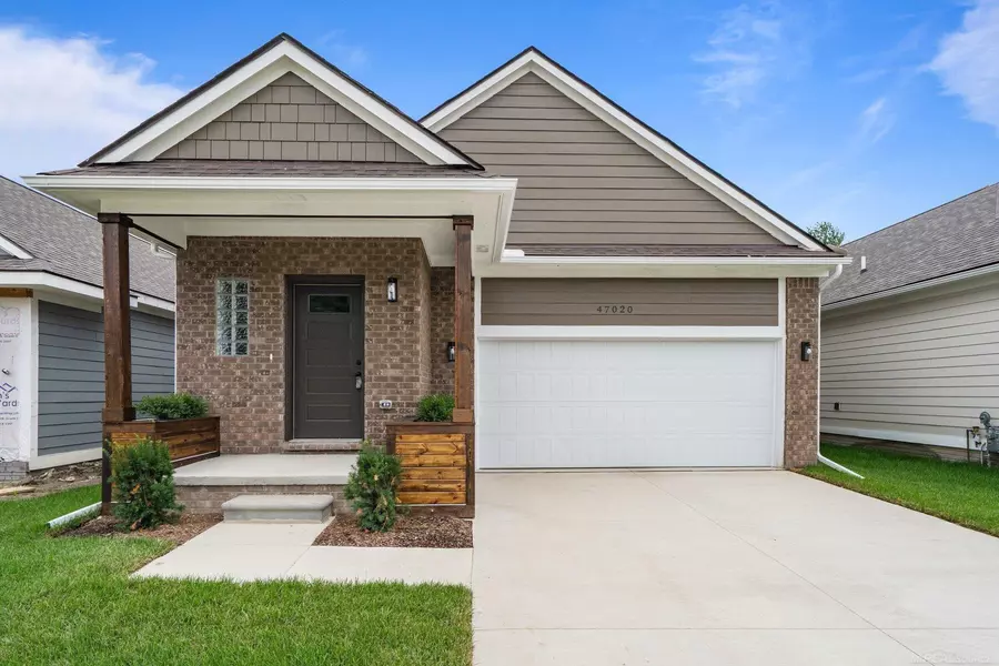 27639 Maryjane Lane East, MI 48047