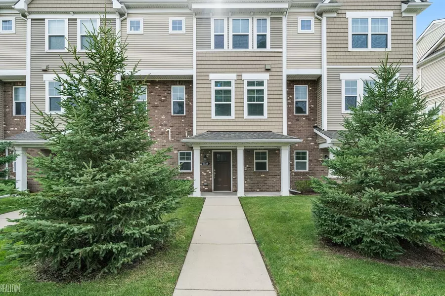 3538 Rochester Road, Royal Oak, MI 48073