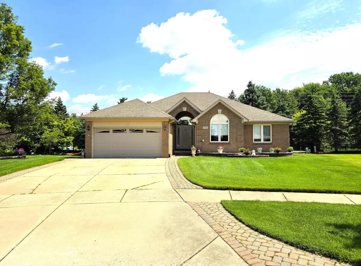 Sterling Heights, MI 48312,33182 Opus Ct