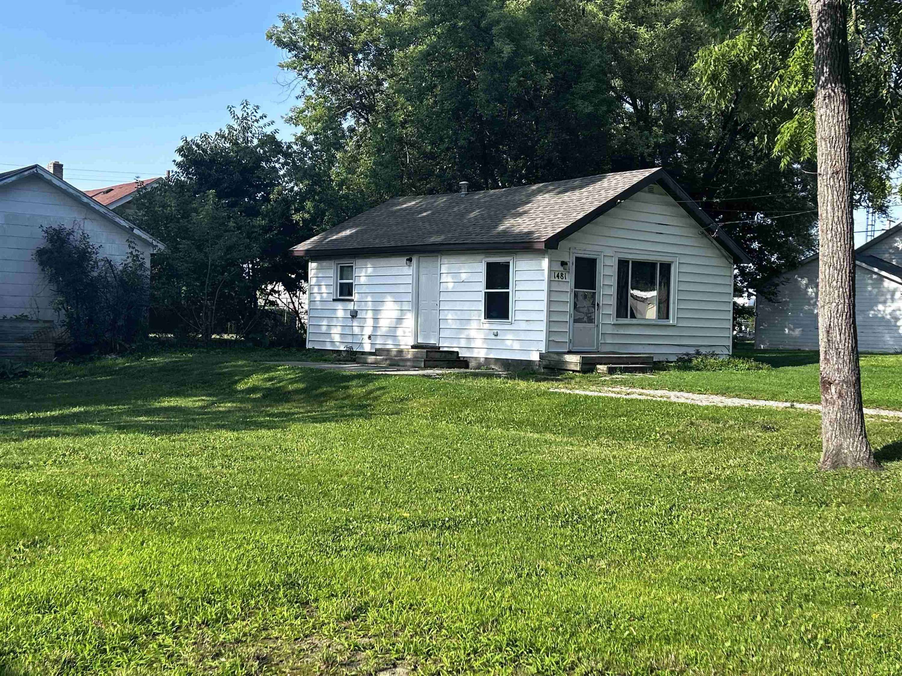 1481 Norton Street, Burton, MI 48529