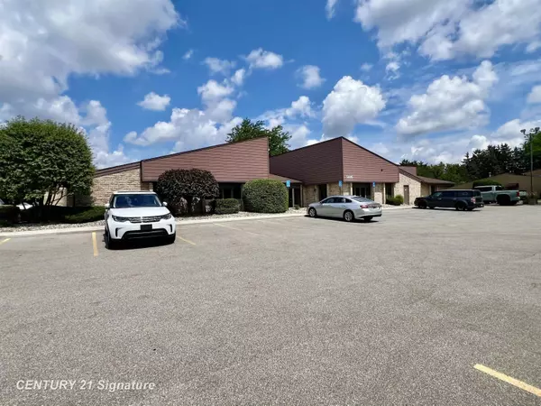 5605 N Colony Drive, Saginaw, MI 48638