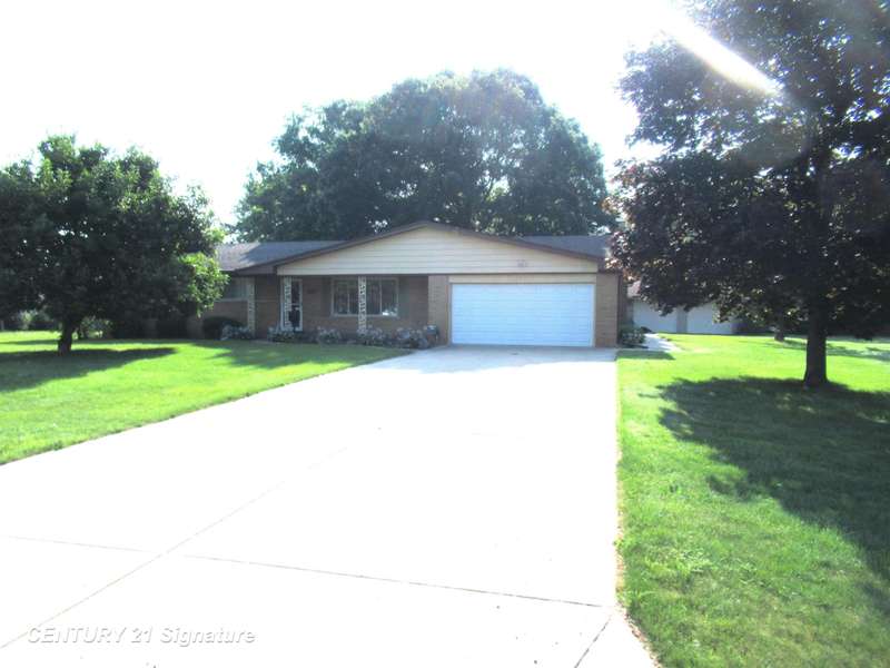 6387 Dalton, Flushing, MI 48433