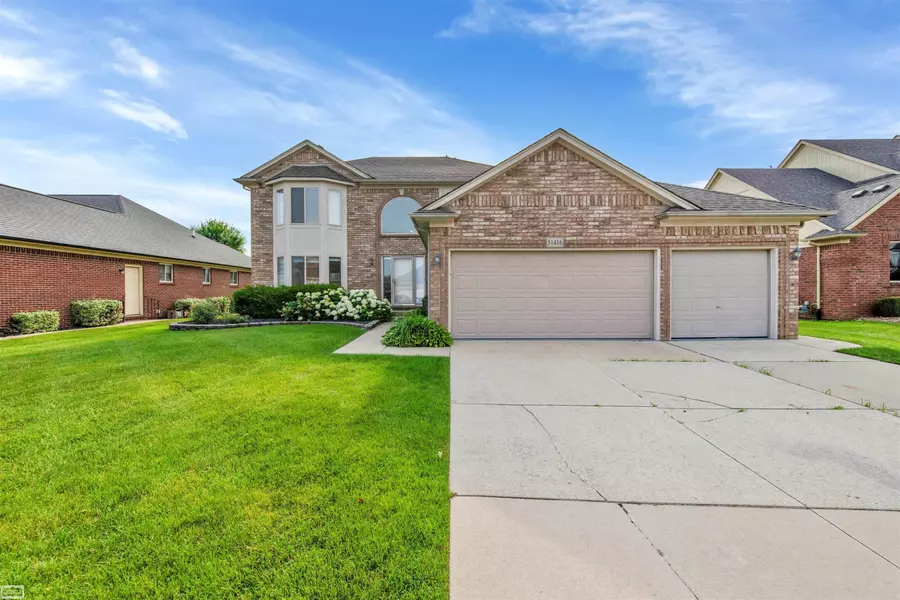 51416 Cart, Macomb, MI 48042