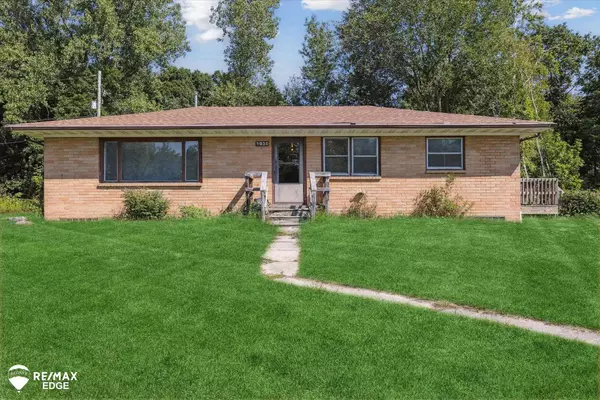 5030 Isabella,  Shepherd,  MI 48883