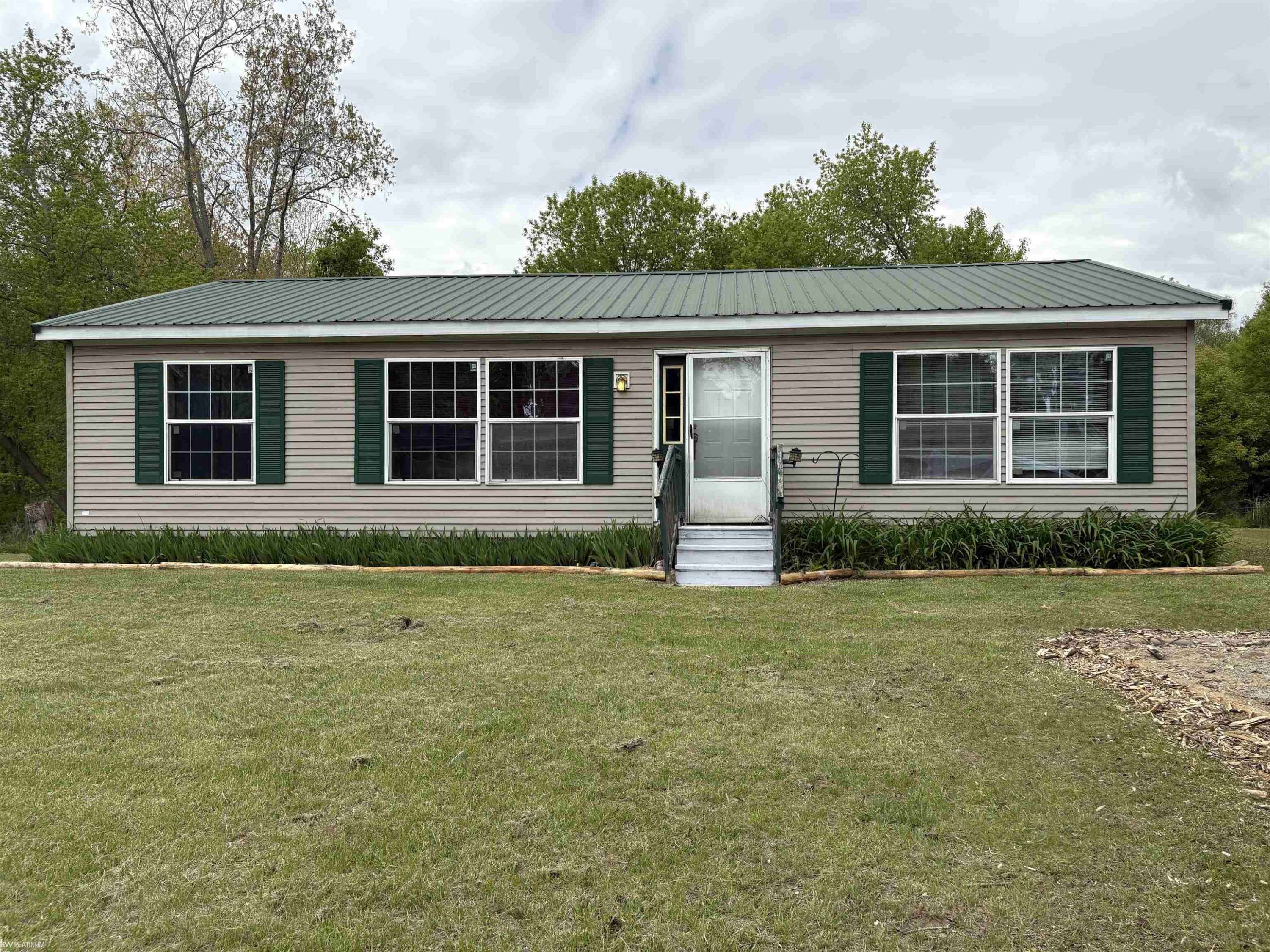 Deckerville, MI 48427,3679 Lakeshore Road
