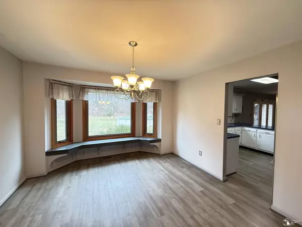 New Boston, MI 48164,34364 Jesica