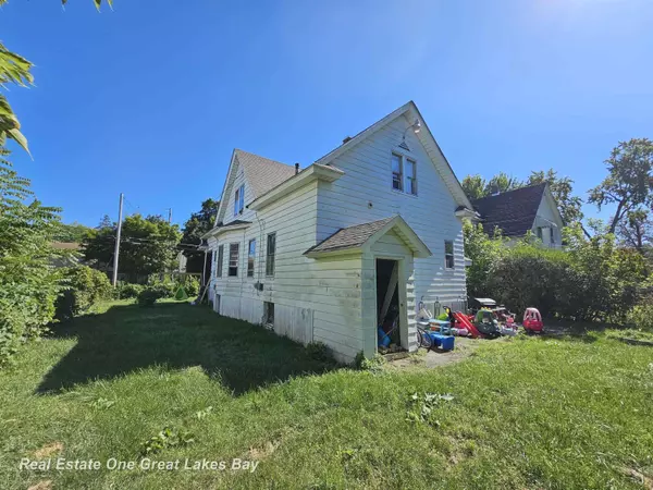 Saginaw, MI 48602,1209 S Fayette Street