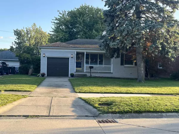 Saint Clair Shores, MI 48080,21910 Edgewood