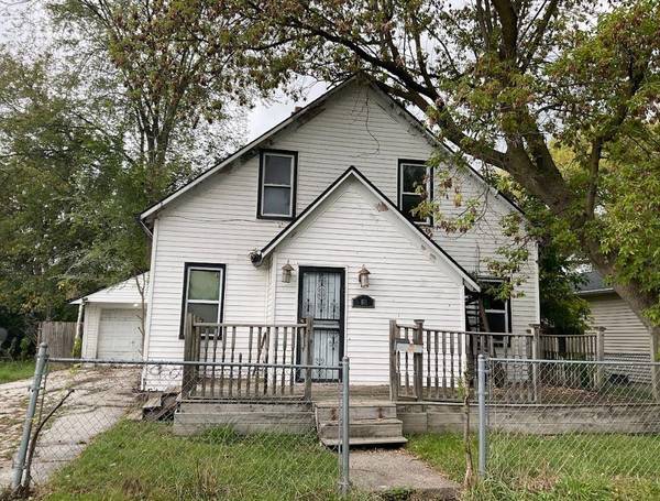 2611 Hazelwood, Saginaw, MI 48601