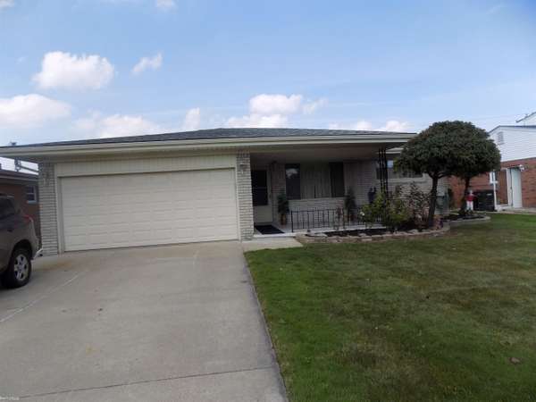 11605 Filer, Sterling Heights, MI 48312