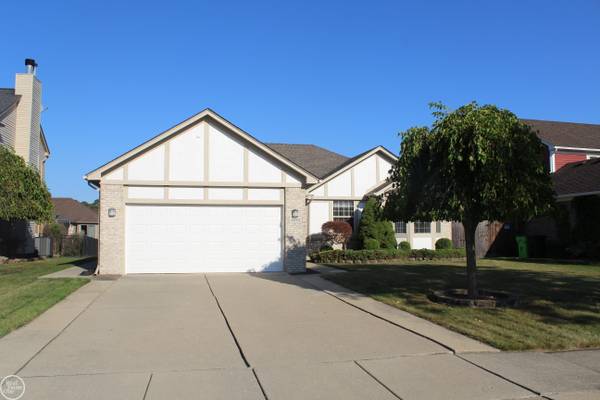 53082 Hillsboro, Chesterfield, MI