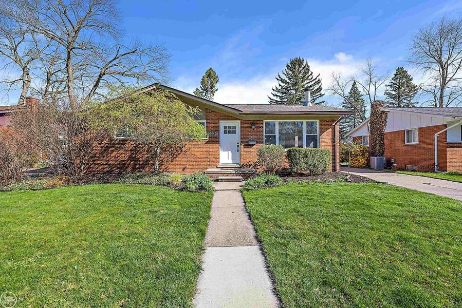 2632 Pamela, Ann Arbor, MI 48103