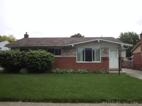 30928 Blossom, Roseville, MI 48066