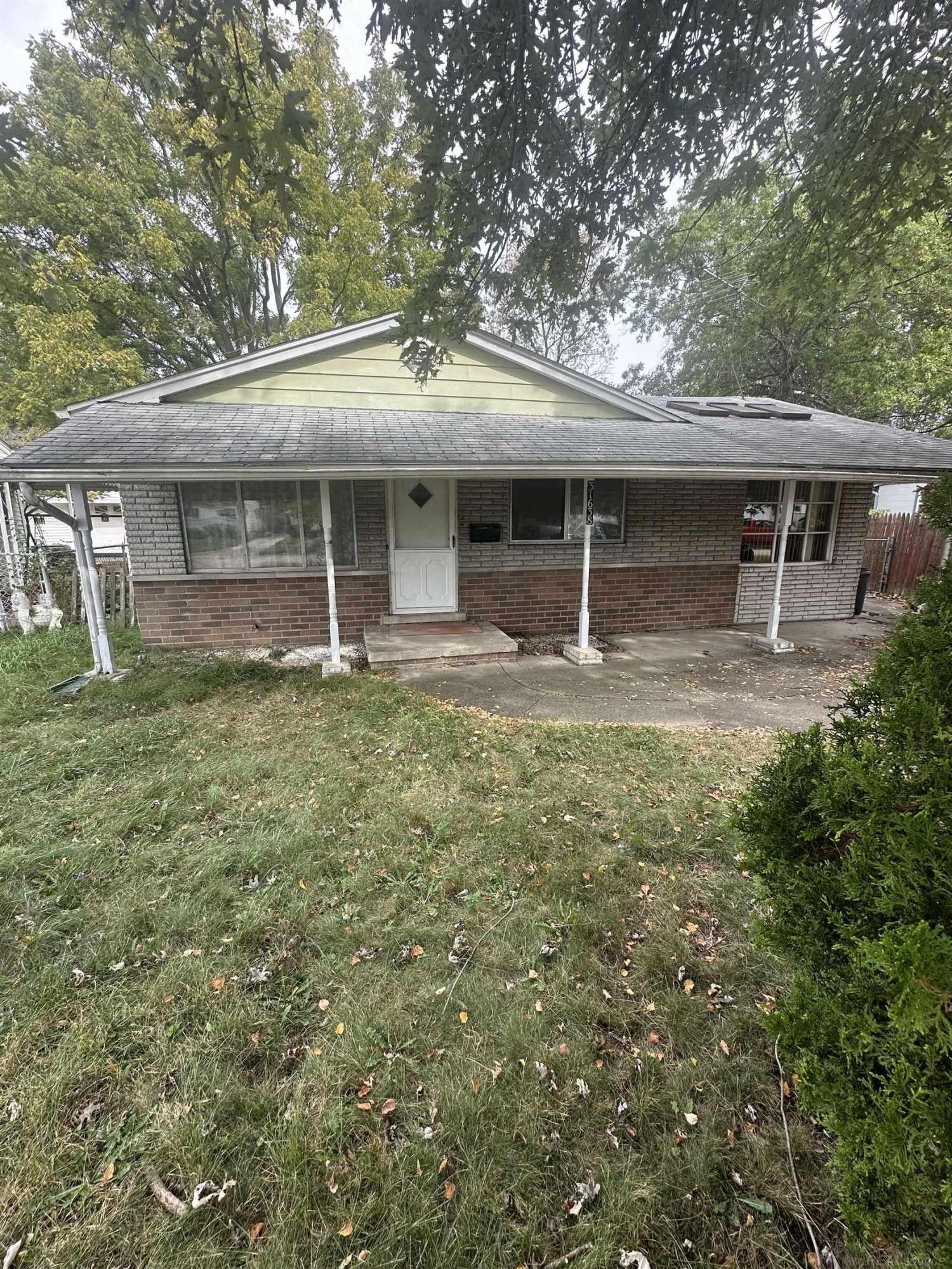 31638 Avondale, Westland, MI 48186