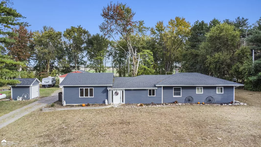 10130 Fergus, Saint Charles, MI 48655