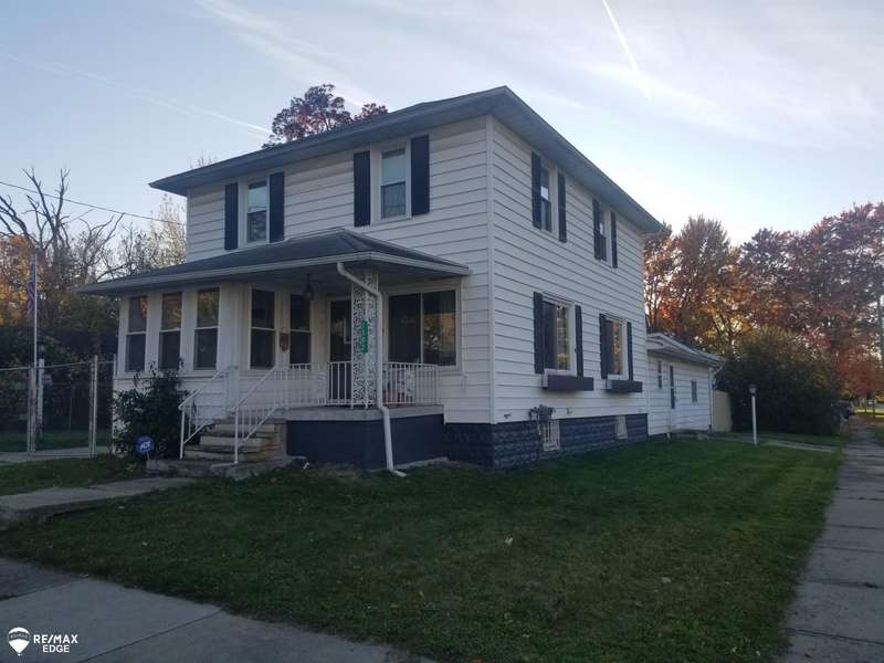 1302 Barney, Flint, MI 48503