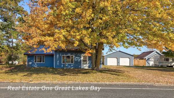 9515 E Condensery, Carson City, MI 48811