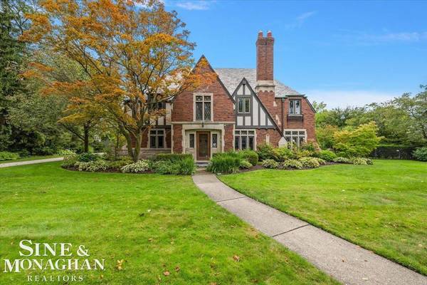 Grosse Pointe Park, MI 48230,1016 Buckingham