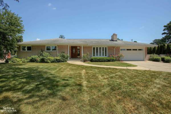 54 Willison, Grosse Pointe Shores, MI 48236