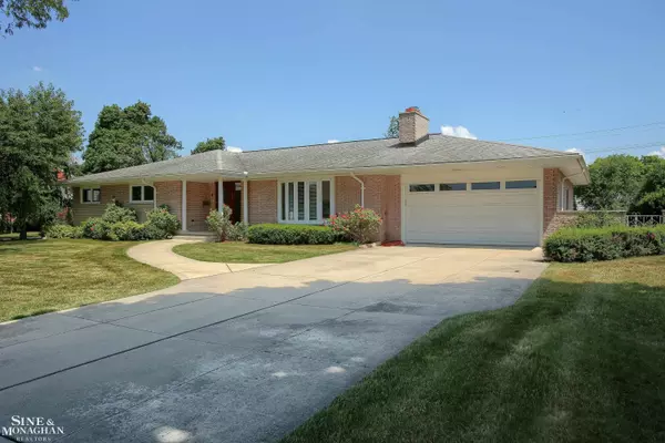 Grosse Pointe Shores, MI 48236,54 Willison Road