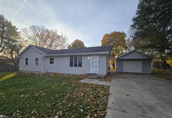 122 Naldrette, Durand, MI 48429