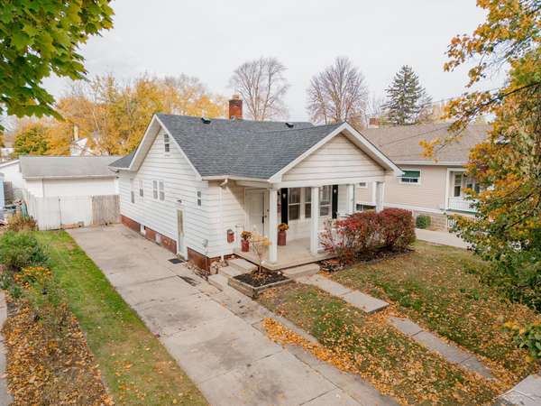 303 S Alexander, Saginaw, MI 48602