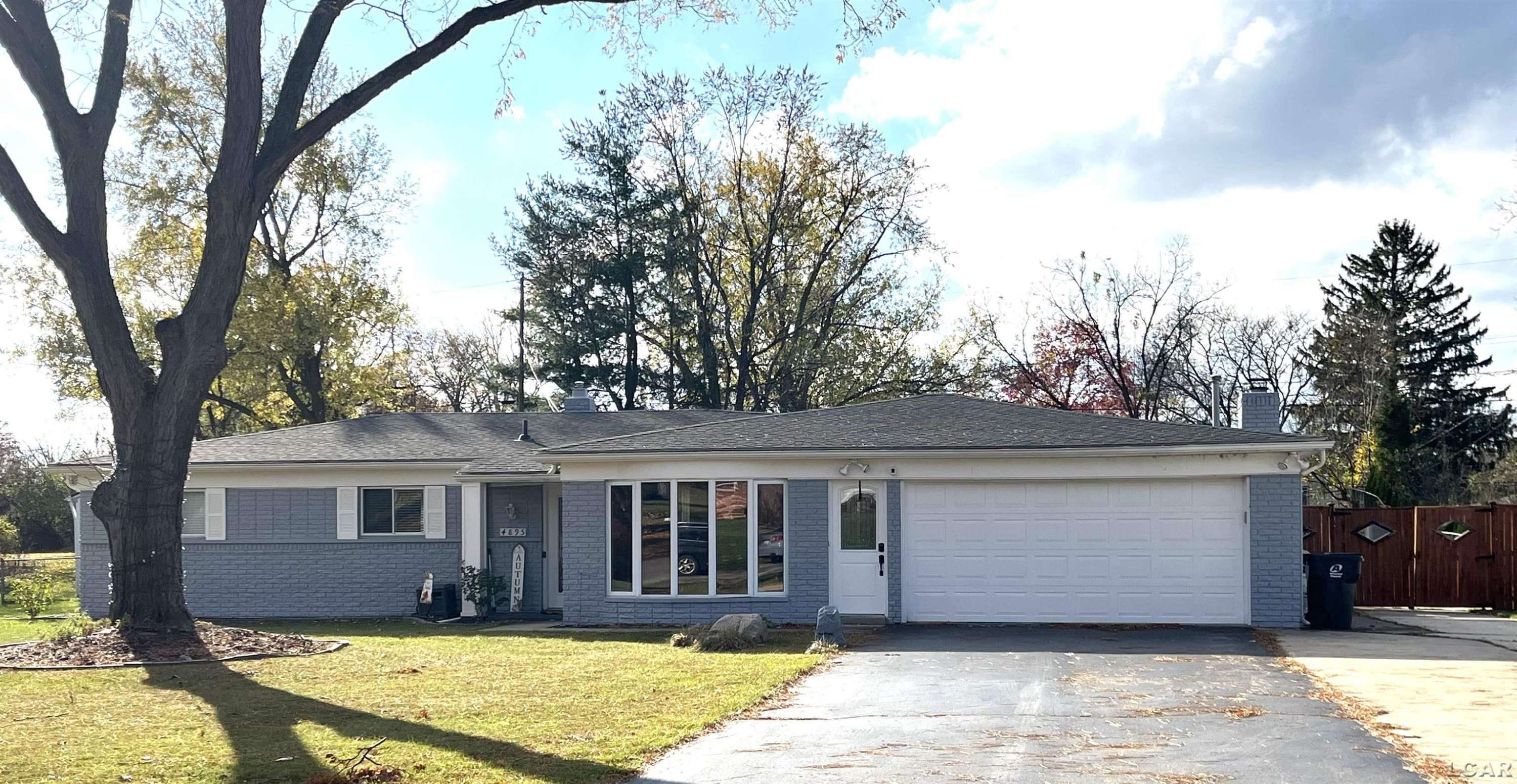 4895 Curtis, Clarkston, MI