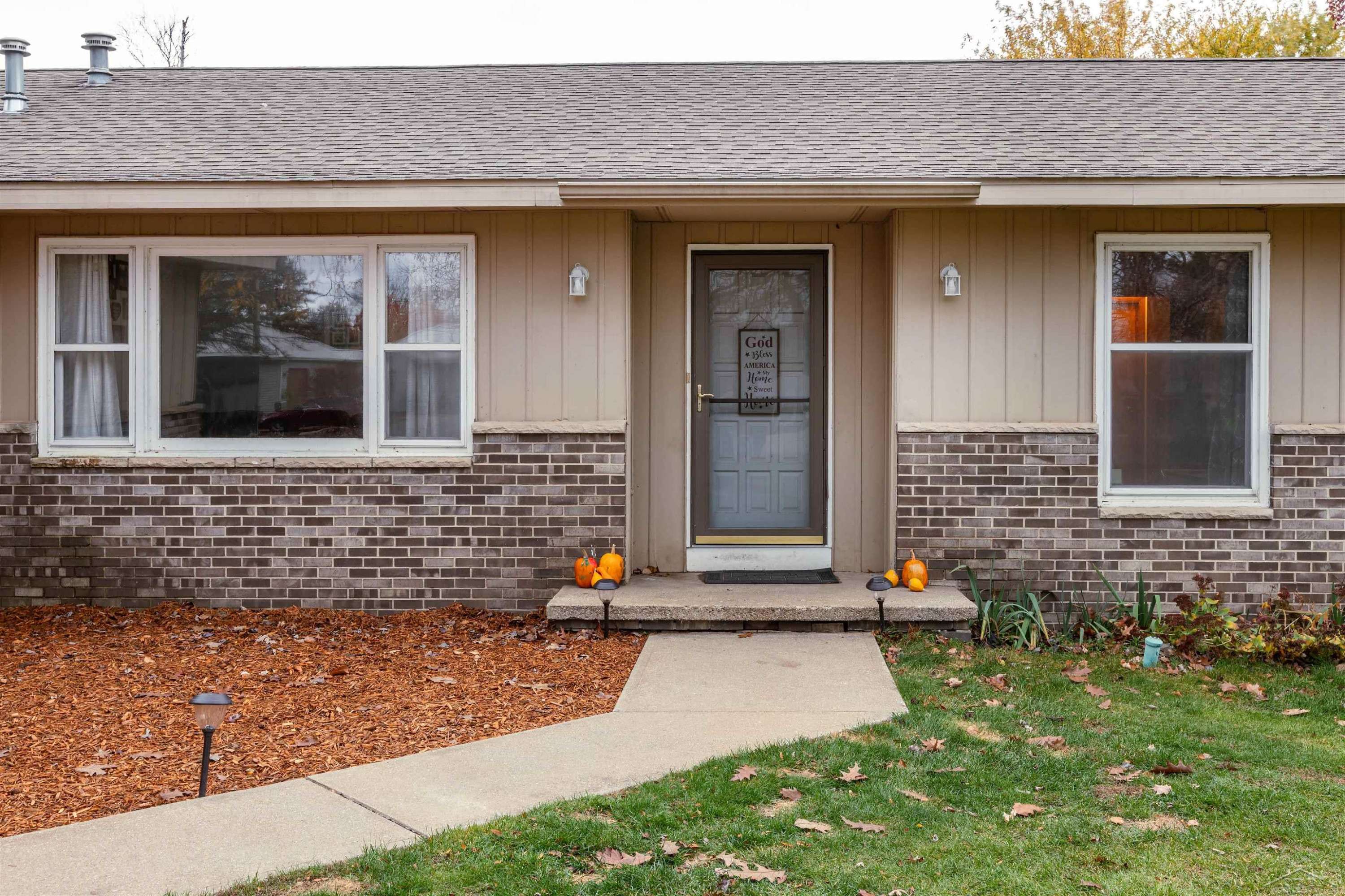 675 Point, Clare, MI 48617