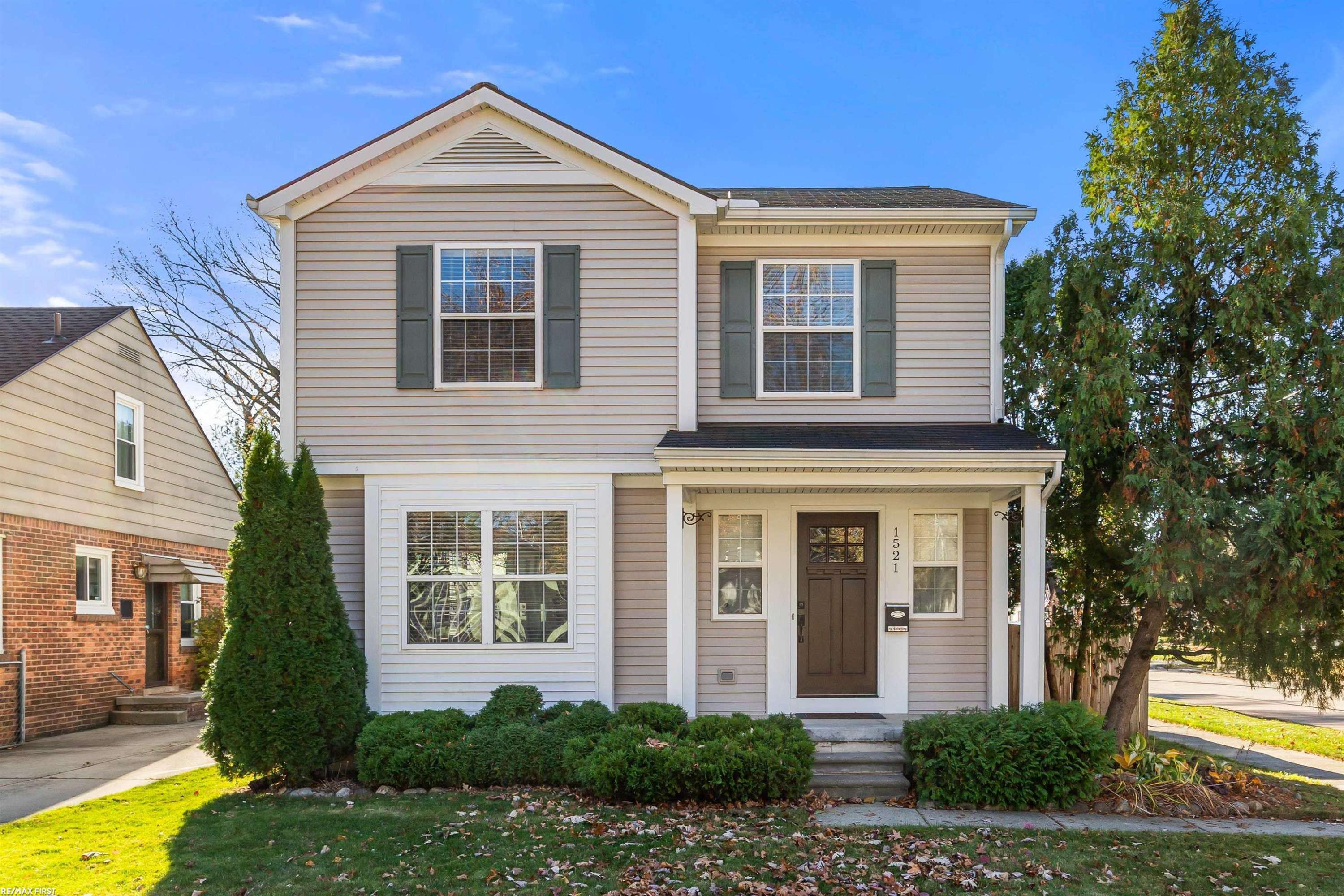 Royal Oak, MI 48067,1521 Catalpa