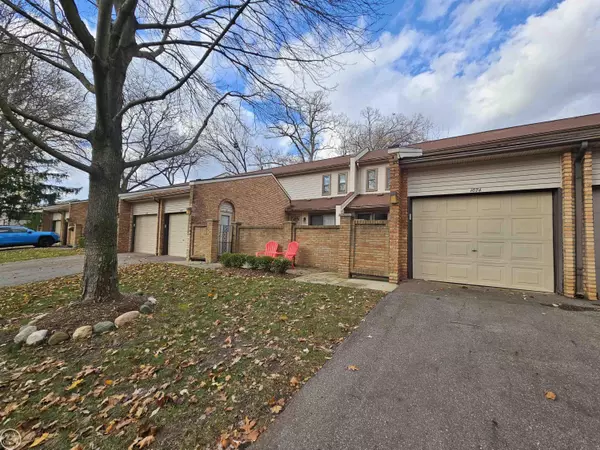 1074 Willow Grove, Rochester Hills, MI 48307