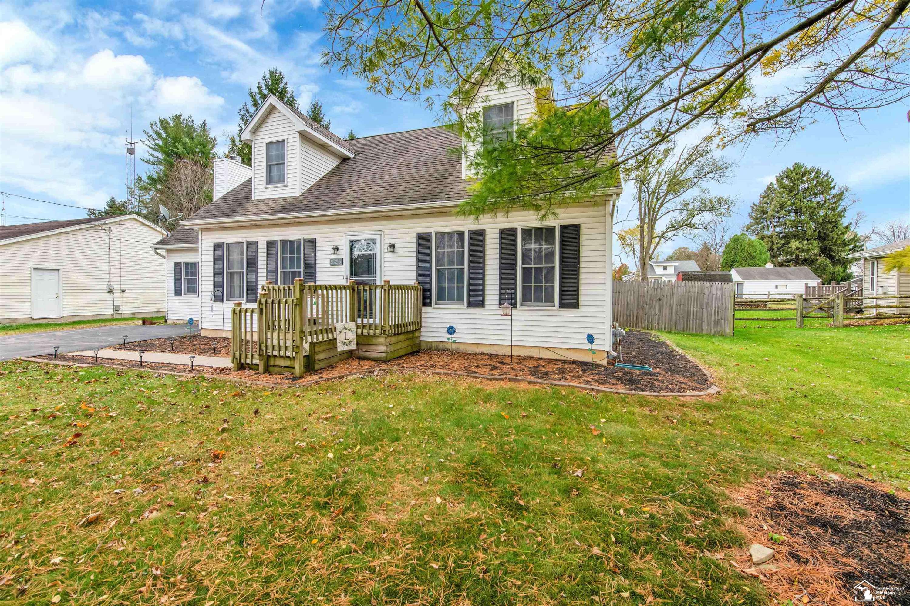 Temperance, MI 48182,925 Whitman