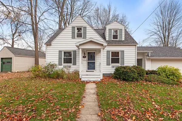 338 Rogers, Adrian, MI 49221