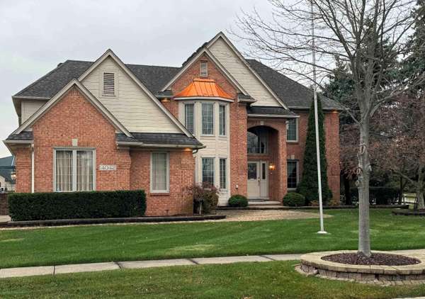 4042 Springbrook, Sterling Heights, MI 48314