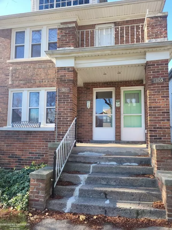 1301 Maryland, Grosse Pointe Park, MI 48230