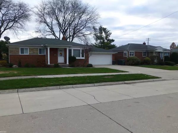 Saint Clair Shores, MI 48081,20360 Cedar