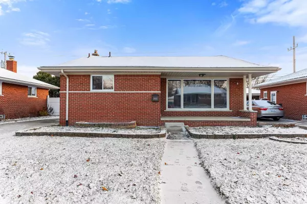 8436 Colonial Street, Dearborn Heights, MI 48127