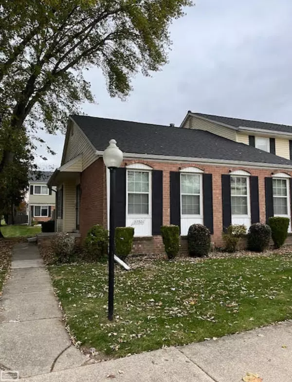 37301 Glenbrook, Clinton Twp, MI 48036