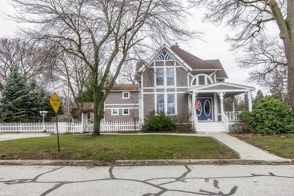 602 Lakeview, Port Huron, MI 48060