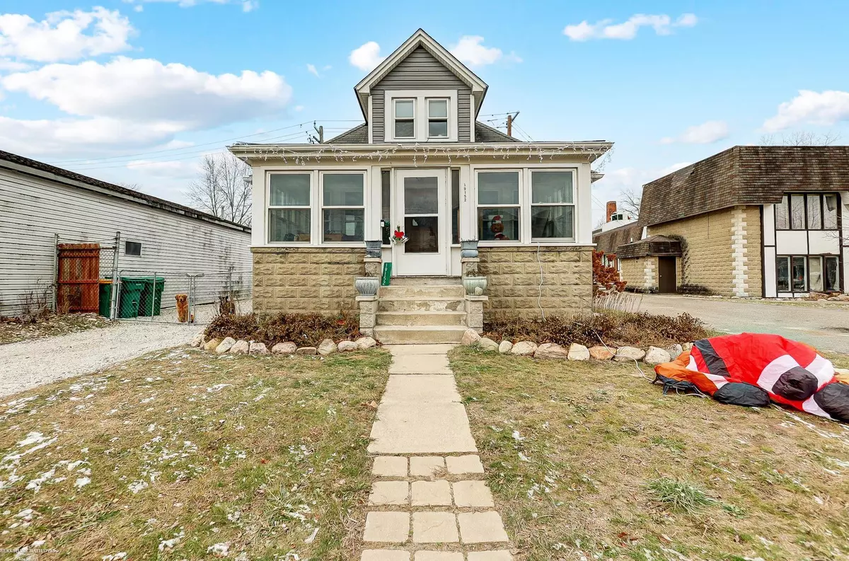 New Boston, MI 48164,19152 Huron River Drive