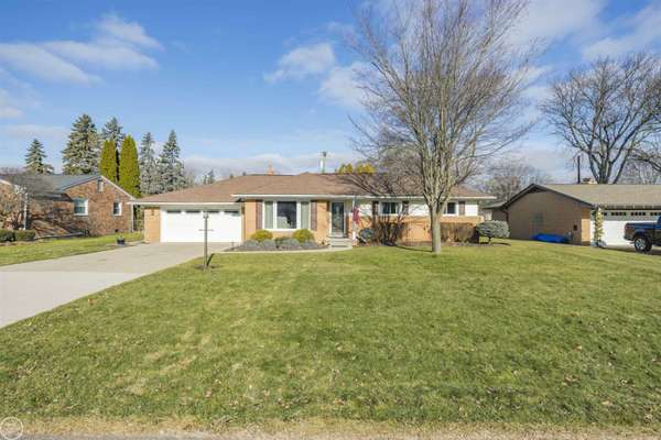 24409 Greydale, Clinton Twp, MI 48036