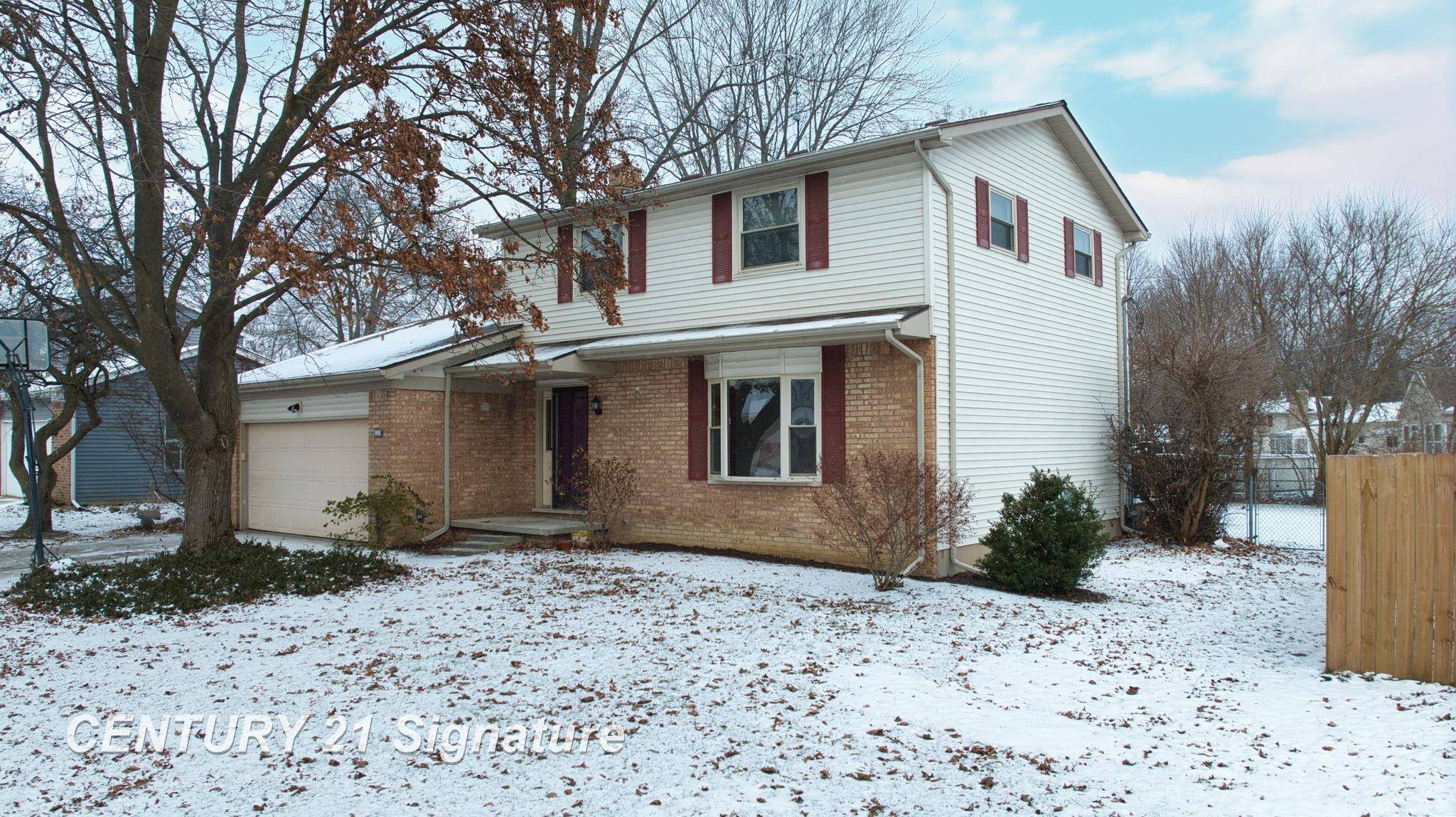 1341 Robinwood Drive, Flushing, MI 48433