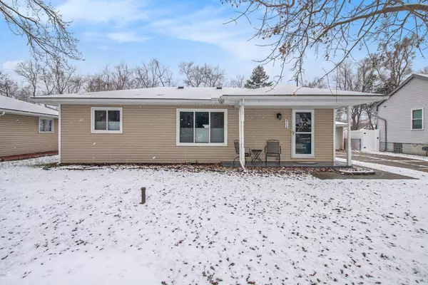 3114 mapledale, MI 48382