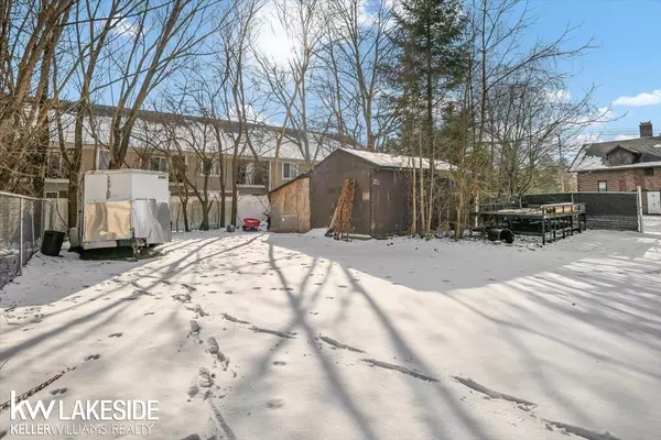 34130 Utica Road, Fraser, MI 48026
