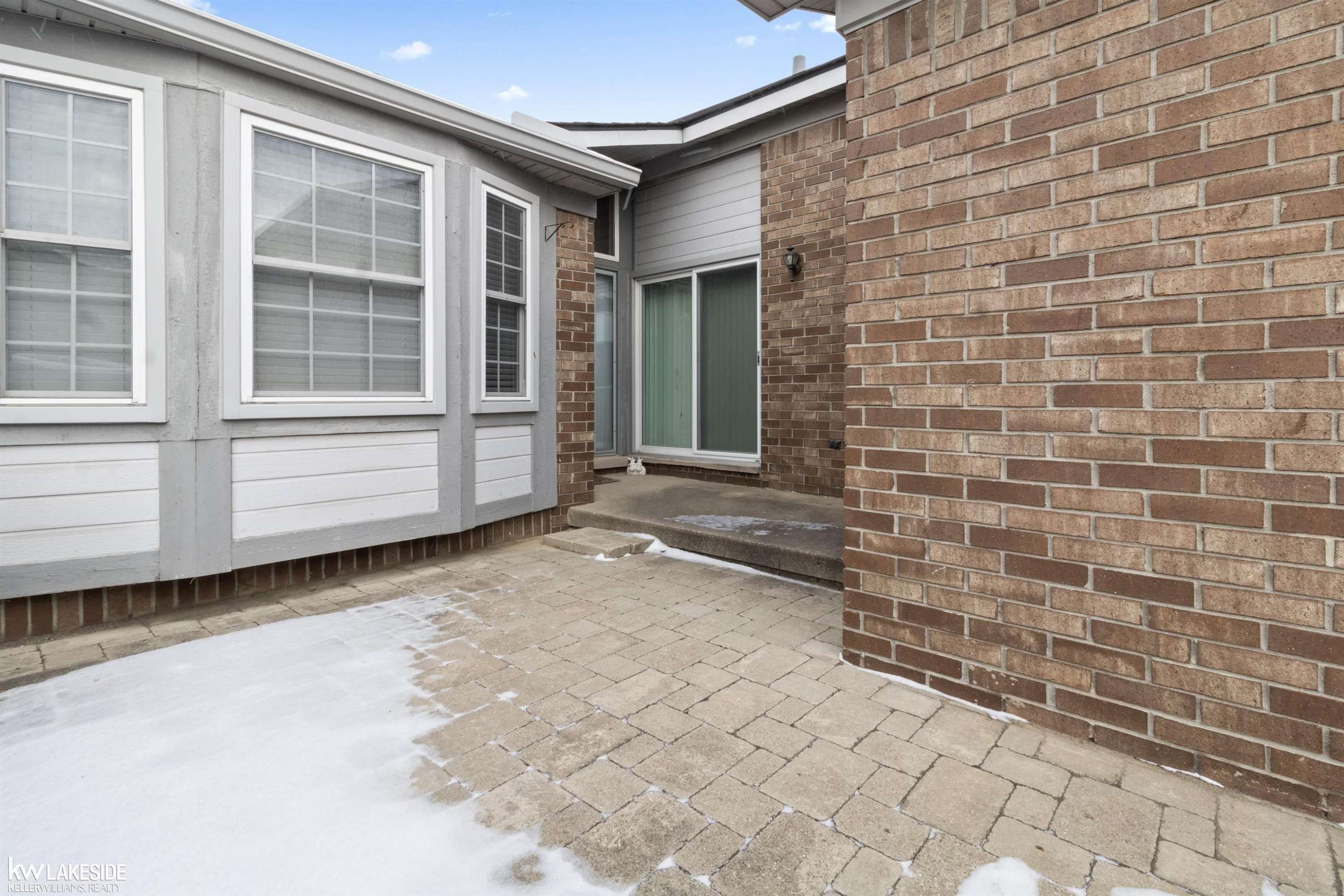Utica, MI 48315,48709 Eagle Butte