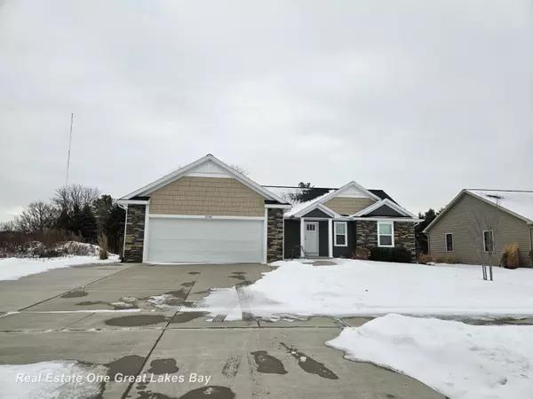 2190 S Ryan, Bay City, MI 48706