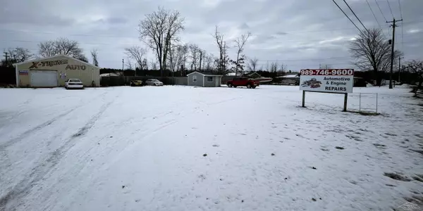 5961 Dixie Highway, Saginaw, MI 48601